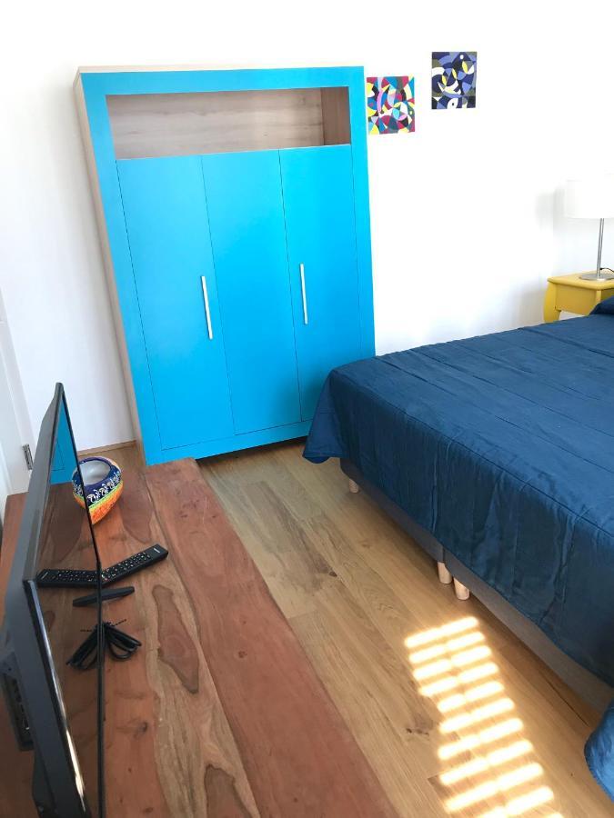 Yellow Flower Apartment With Pool - 5 Min To Lake فيينا المظهر الخارجي الصورة